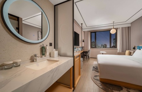 Putuo Hotel | Hilton Garden Inn Shanghai Caoyang
