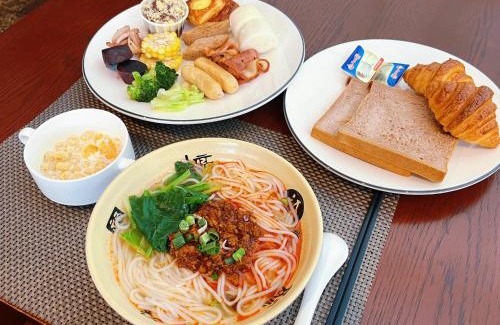 Deqen Hotel | Hilton Garden Inn Shangri-La
