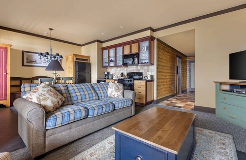 The Blue Mountains Hotel | Hilton Grand Vacations Club Blue Mountain Canada