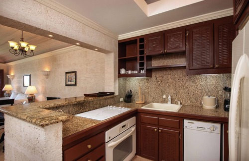 Diamond Valley Resort | Hilton Grand Vacations Club The Crane Barbados
