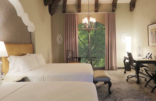 Guatemala City Hotel | Hilton Guatemala City