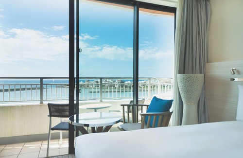 Mihama Resort | Hilton Okinawa Chatan Resort