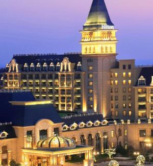 Huangdao Hotel | Hilton Qingdao Golden Beach - Beer Halls