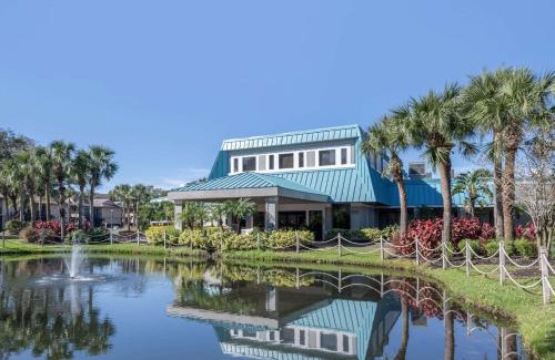 West Kissimmee Resort | Hilton Vacation Club Aqua Sol Orlando West