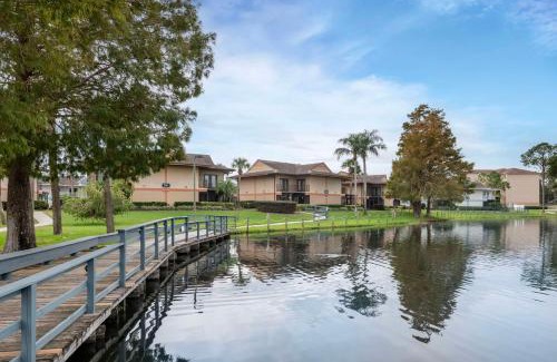 West Kissimmee Resort | Hilton Vacation Club Aqua Sol Orlando West