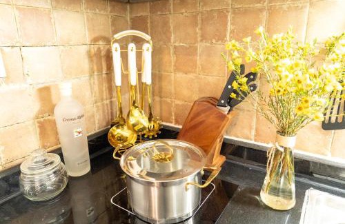 Hang Bac Apartment | Hione Stay