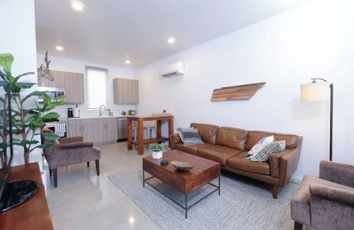 Downtown Chattanooga House | Hip, Modern, Cozy Townhouse in Walkable Southside