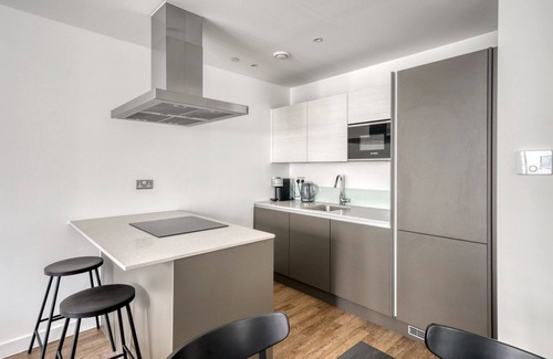 William Morris Apartment | Hip Walthamstow 1BR w/Gym, Lounge & Concierge nr Tube, by Blueground