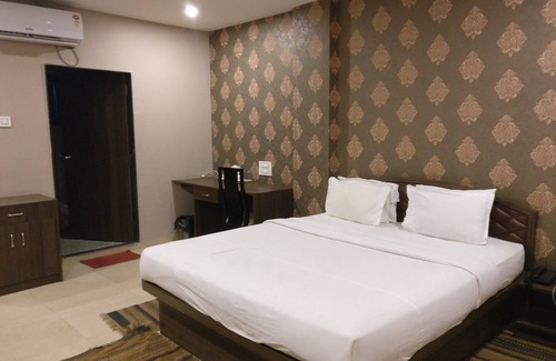 Daulatabad Hotel | Hiranya Resorts