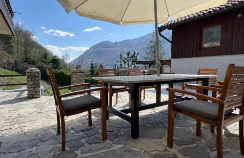 Kamno House | Hisa Betin 4 Bedroom Holiday Home In Soca Valley