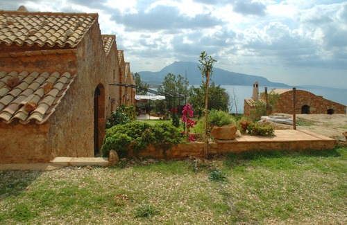 Cornino Villa | Historical Villa bordering the sea coast in the Natural Reserve of Monte Cofano