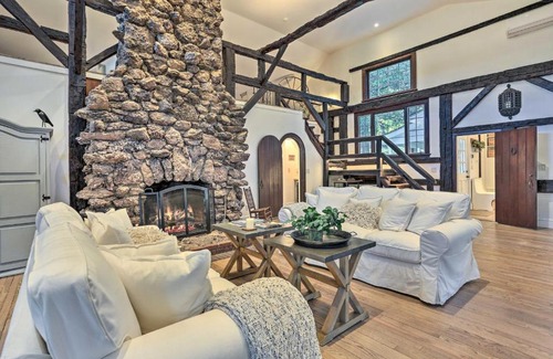 Middle Hope House | Historic 1800s Cornwall-On-Hudson Cottage!
