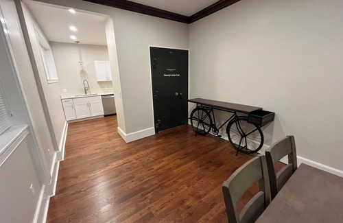York Harbor House | Historic 1898 Bank, 2025 Renovation! 6Bed/4Bath, Sleep 12, 2 Kitchens, Fire-pit.