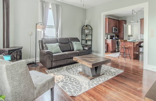Sackets Harbor Apartment | Historic apartment downtown Sackets Harbor, offering a relaxing atmosphere.
