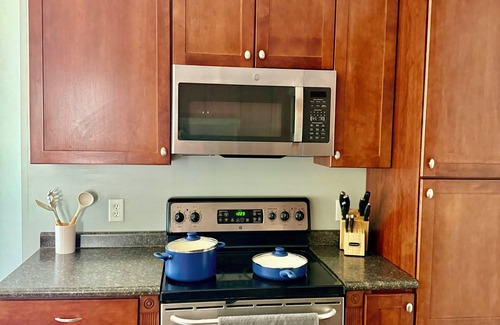 Sackets Harbor Apartment | Historic apartment downtown Sackets Harbor, offering a relaxing atmosphere.