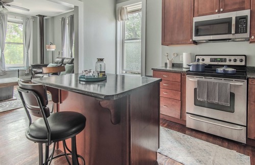 Sackets Harbor Apartment | Historic apartment downtown Sackets Harbor, offering a relaxing atmosphere.