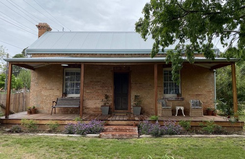 Gulgong House | Historic.
