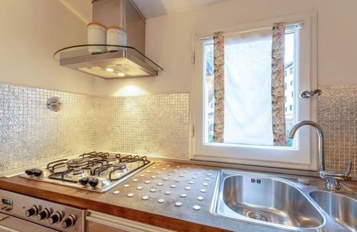 San Niccolo Apartment | Historic building with unique view of Pontevecchio