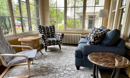 Hamburg House | Historic Bulldog Bungalow