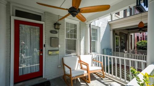Stanton Park Apartment | Historic Capitol Hill Townhouse