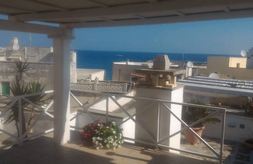 Otranto Historic Centre Apartment | Historic center: apartment in an ancient 19th century house with a terrace overlooking the sea