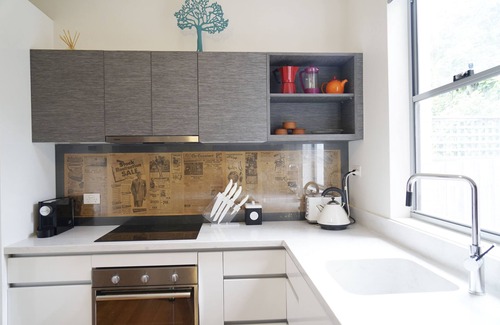 Launceston CBD House | Historic Central Launceston Getaway: 5 mins from Charles St. Cafe's