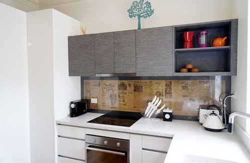 Launceston CBD House | Historic Central Launceston Getaway: 5 mins from Charles St. Cafe's