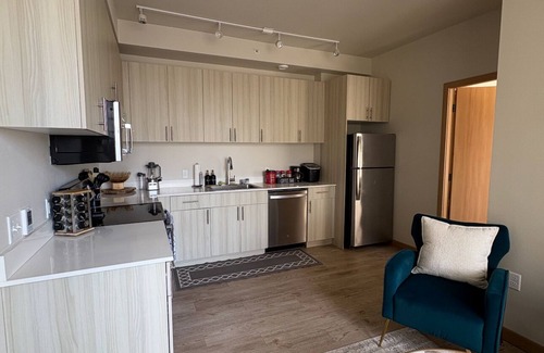 New Tacoma Apartment | Historic Charm meets Modern comfort - Downtown Tacoma