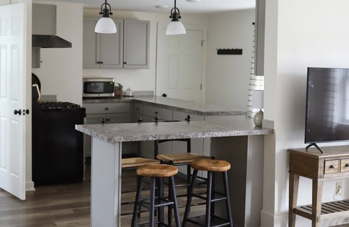 Clarence Apartment | Historic Clarence Hollow Apartment
