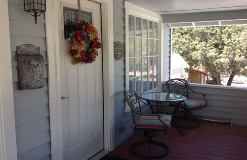Prescott Cottage | Historic Cottage Downtown