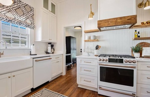 Old Town Cottage | Historic Cottage in Olde Town BSL - One Block from Beach & Dining