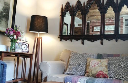 Chilham Cottage | Historic Cottage in Kentish Film Set Village, Close Canterbury