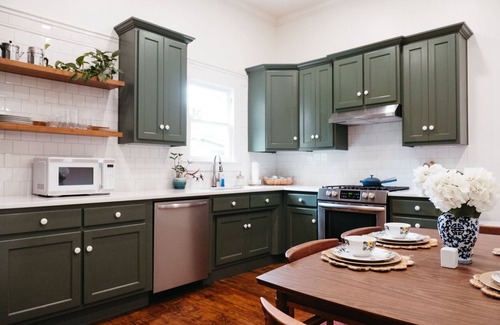 Downtown Little Rock House | Historic Cumberland Magnolia, steps from restaurants, shopping and coffee shops.
