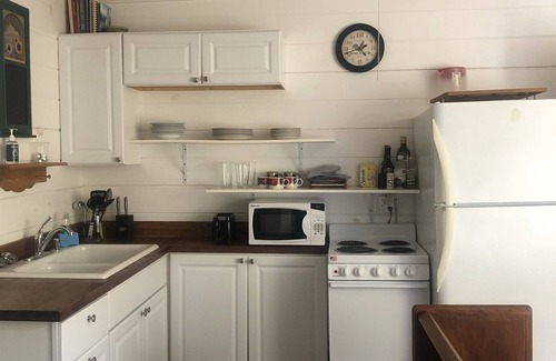 East Dorset House | Historic East Dorset Retreat -Walk to Wilson House, Minutes to Manchester Events