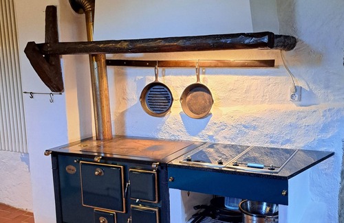 Antweiler Cottage | Historic Eifel country house with beautiful garden, sauna & fireplace