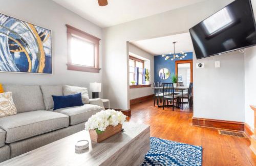 South Hyde Park House | Historic Family Getaway, 5 Star Location, Royal Beds