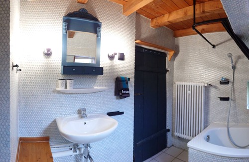 Rhodt unter Rietburg Other | Historic farmhouse in the village center. Family-friendly. Pet friendly!