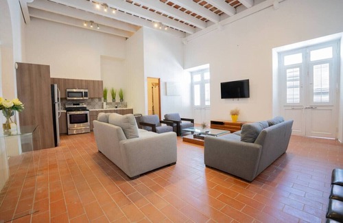 Catedral Apartment | Historic Gem, Steps to Cafes & Nightlife
