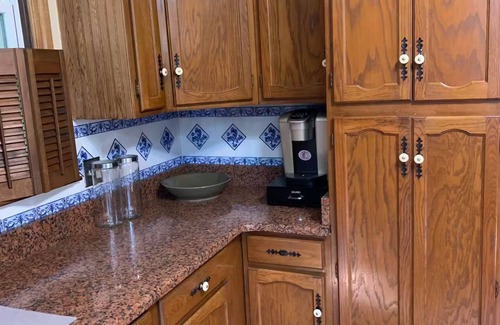 Dixon Bed & Breakfast | "Historic Grand Detour Victorian Home"