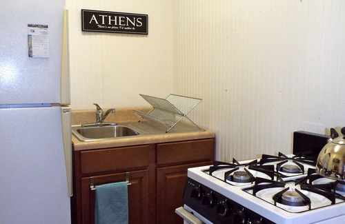 Athens House | Historic Henderson Ave. - Walk to Sanford Stadium & downtown
