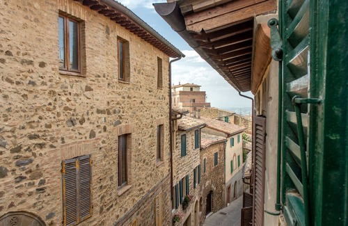 Montalcino House | Historic home in Montalcino