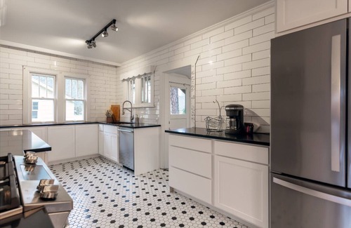 Spokane House | Historic Home on Large Park (Minutes to downtown)