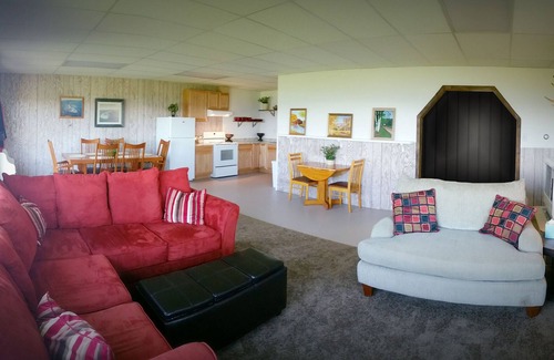 Kachemak Apartment | Historic Home - Private 28 Acres - 180° Ocean View! - Bob's Suite