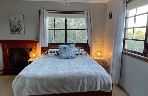 Paterson House | Historic Hunter Homestead - 28 acres private bushland