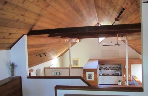 Emerald Beach House | Historic Lake Russell Gallery Sanctuary - Emerald Beach
