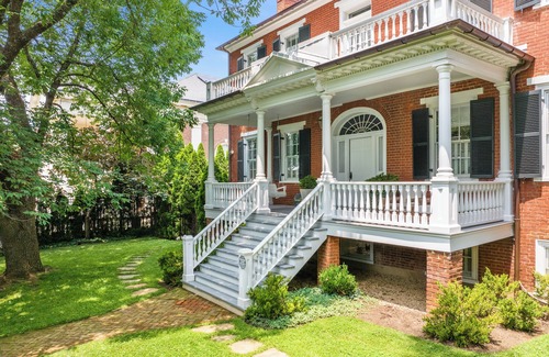 North Downtown House | Historic Luxury Stay in Downtown Charlottesville