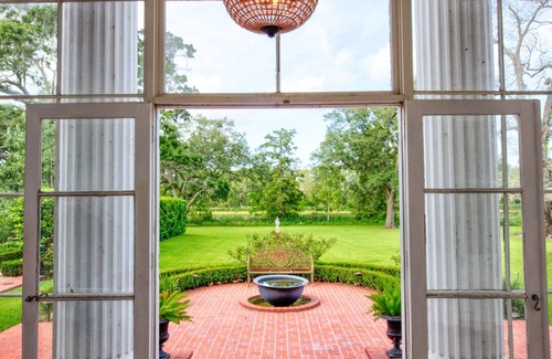 Franklin House | Historic Mansion on the Bayou