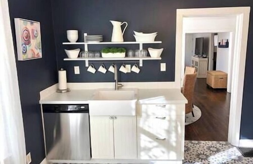 South Haven House | Historic Maple Beach Cottage