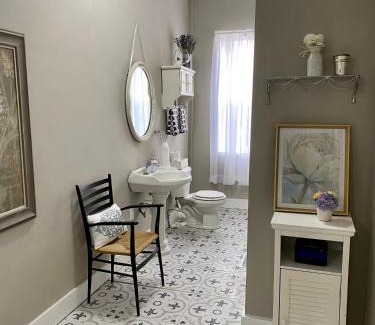 Attica House | Historic McDonald Airbnb