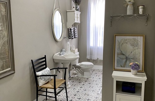 Attica Bed & Breakfast | Historic McDonald Airbnb